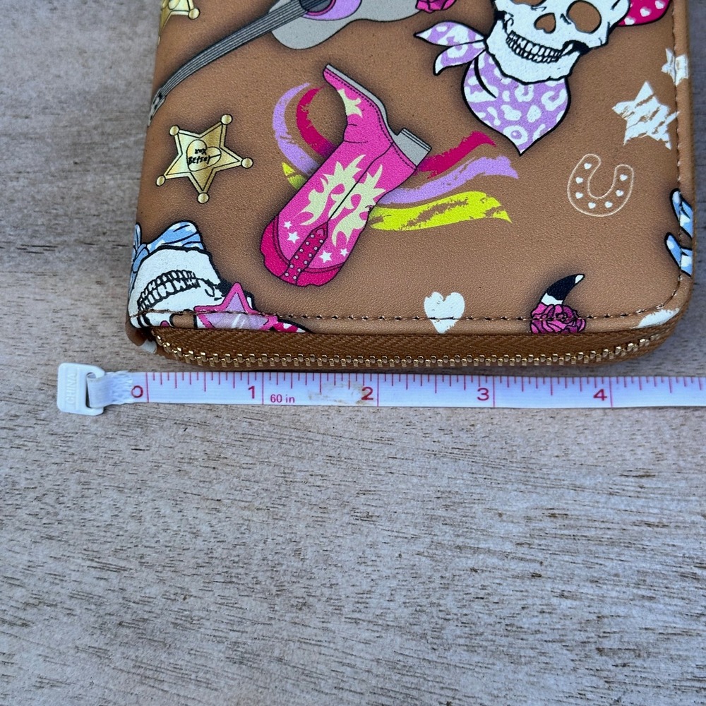 Betsey Johnson Western Cowgirl Skull Wristlet Wallet Tan Pink Gold Tone Zip - Picture 5 of 16
